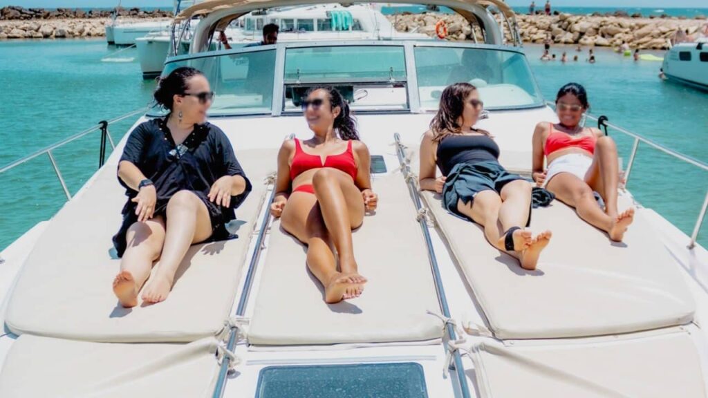 Pour des vacances uniques, louez un yacht cet été !
