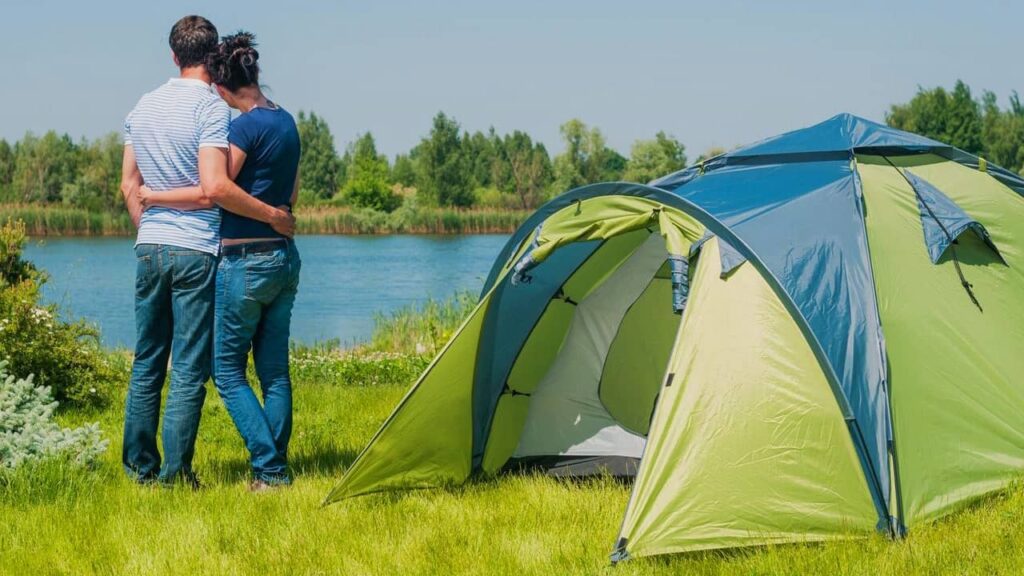 Écotourisme : comment préparer un camping en pleine nature ?