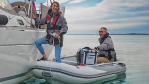 Les meilleures destinations nautiques en France : explorez les côtes avec votre annexe de bateau